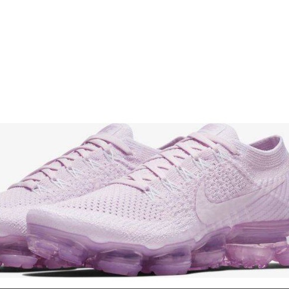 light violet vapormax
